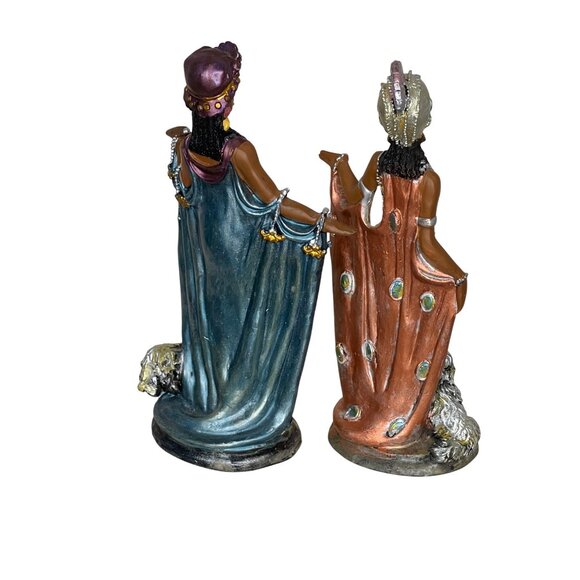 Two statues of two very cute African women with their pets  6" - Picture 3 of 9